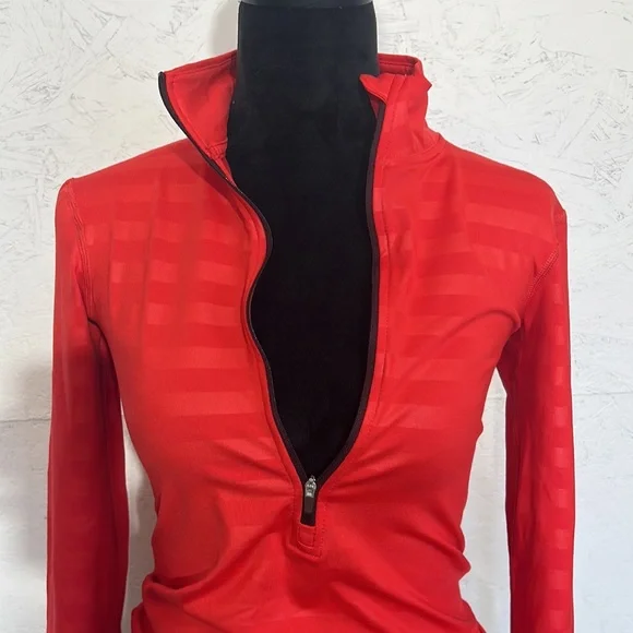 NIKE PRO dri-fit red long sleeved top! Thumb holes. Zipper. New w/o tags. - Picture 2 of 8